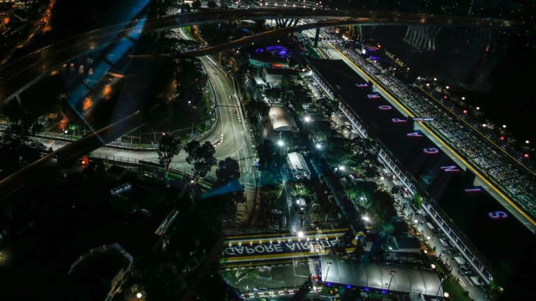 F1 2015: За љубителите на Формула 1 симулации